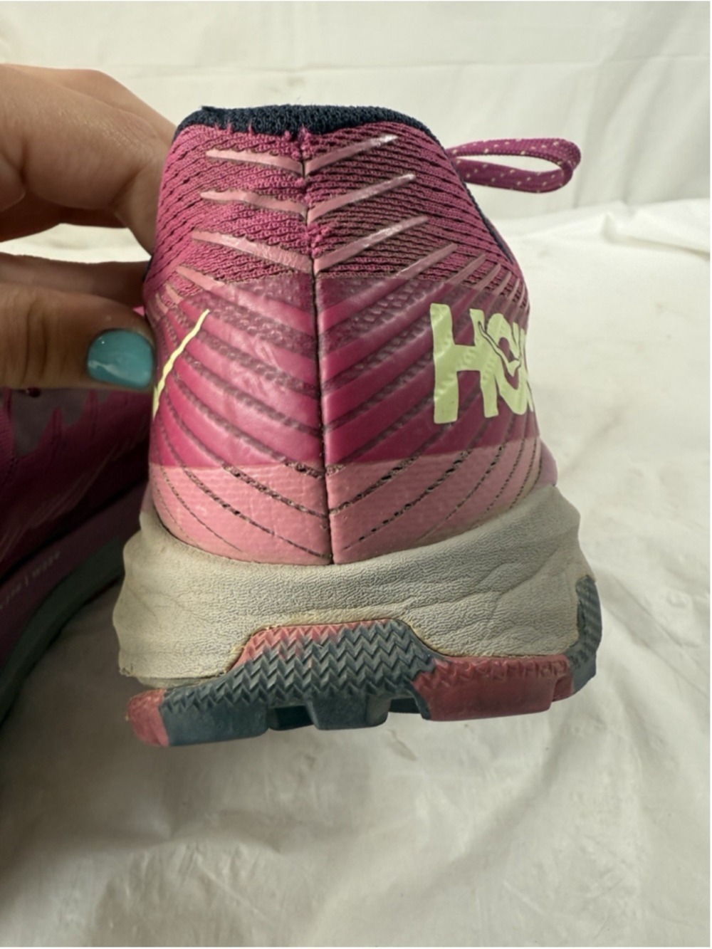 HOKA ONE ONE WOMEN'S TORRENT 2 RUNNING SHOES FESTIVAL FUCHSIA US 8.5 - Picture 13 of 16